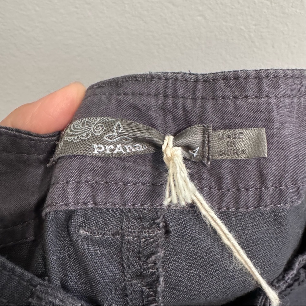 NWT Prana Kelly Capri Cargo Dark Blue Size 4 - Picture 14 of 15